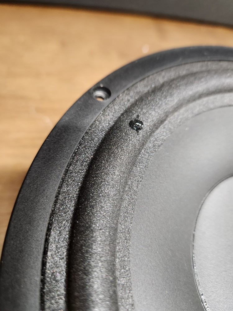 Definitive Technology 8" Woofer 4 Ohm ( BP-7006)