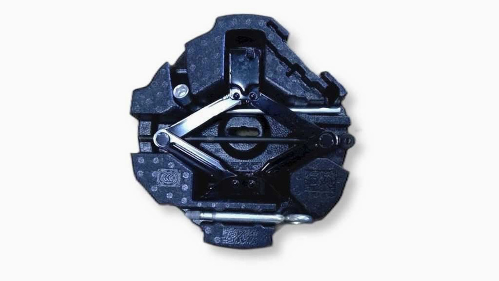 SUBARU FORESTER JACK AND TOOLS KIT