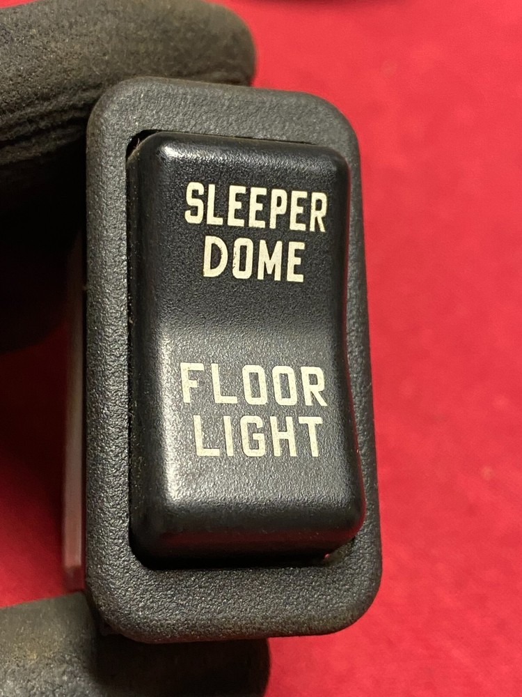 International PROSTAR  FLOOR  LIGHT , SLEEPER DOME SWITCH 3596760C1