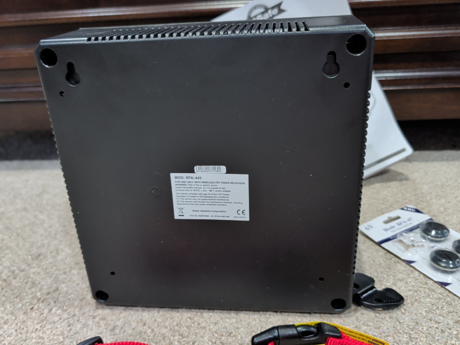 PetSafe PIF-300 Wireless Fence Pet Containment System NEW Open Box Extra Battery