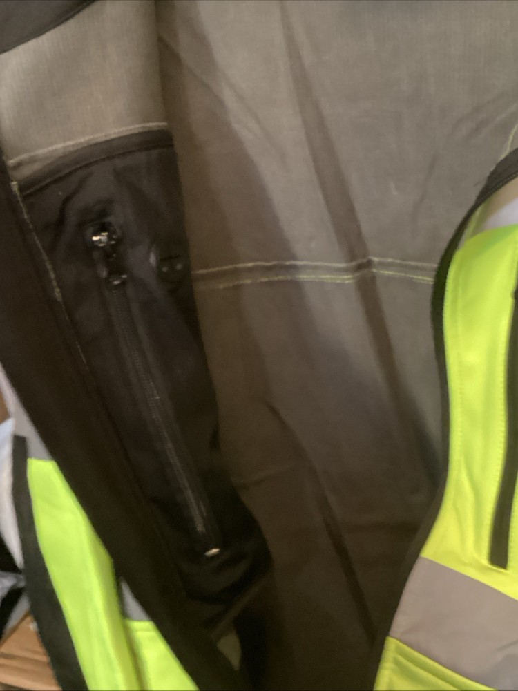 OccuNomix class three high-vis M6 soft shell jacket