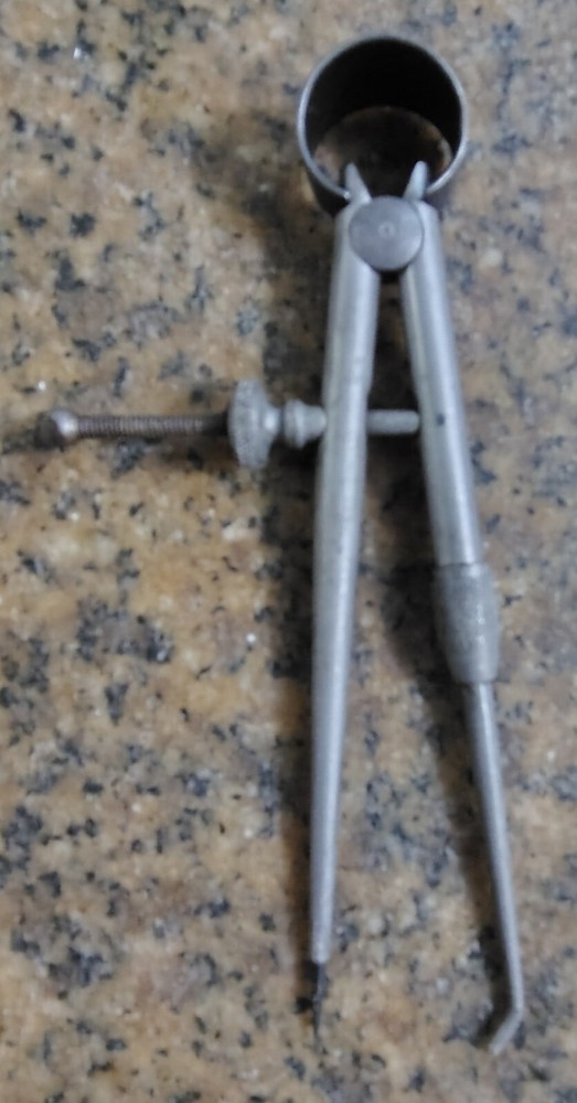 🗽VINTAGE CALIPER/ DIVIDER 4"