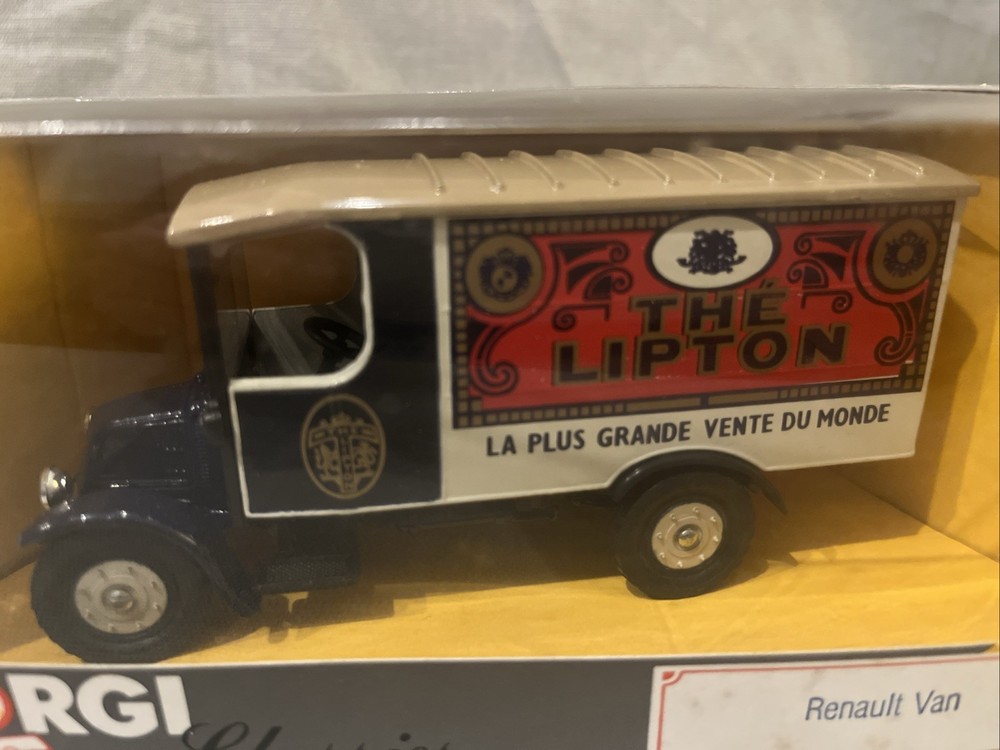 Corgi Classics C824/3 The Lipton Renault van BNIB