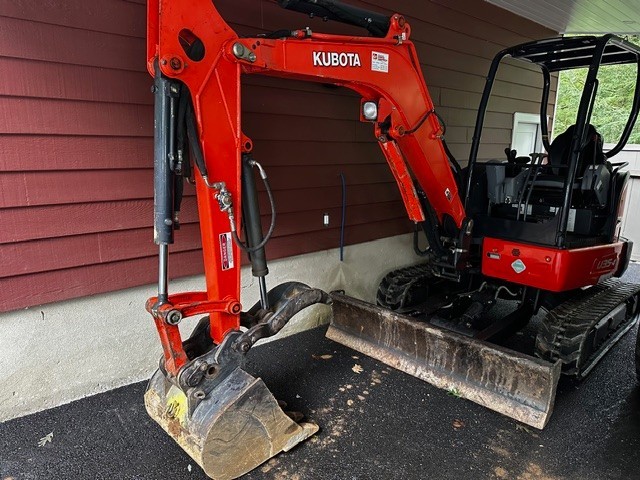 2017 kubota u35-4