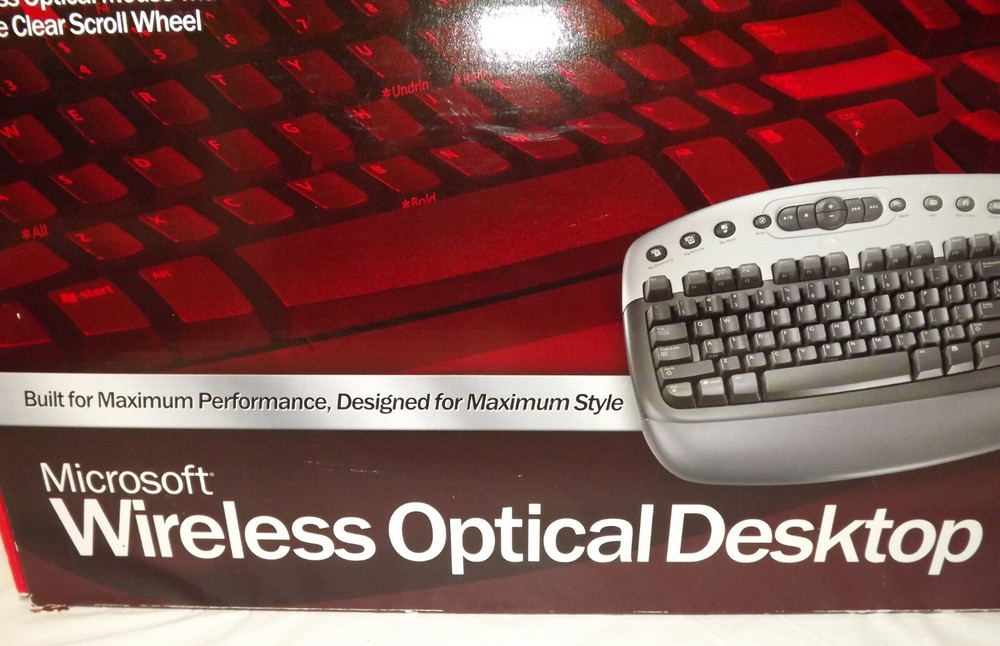 Microsoft Wireless Optical Desktop Keyboard w Mouse SN 5911900168143 WIN/ MAC