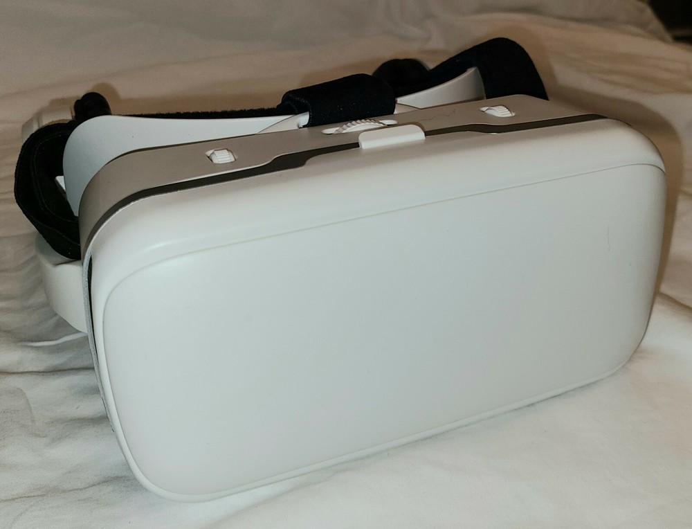 Virtual Reality Glasses