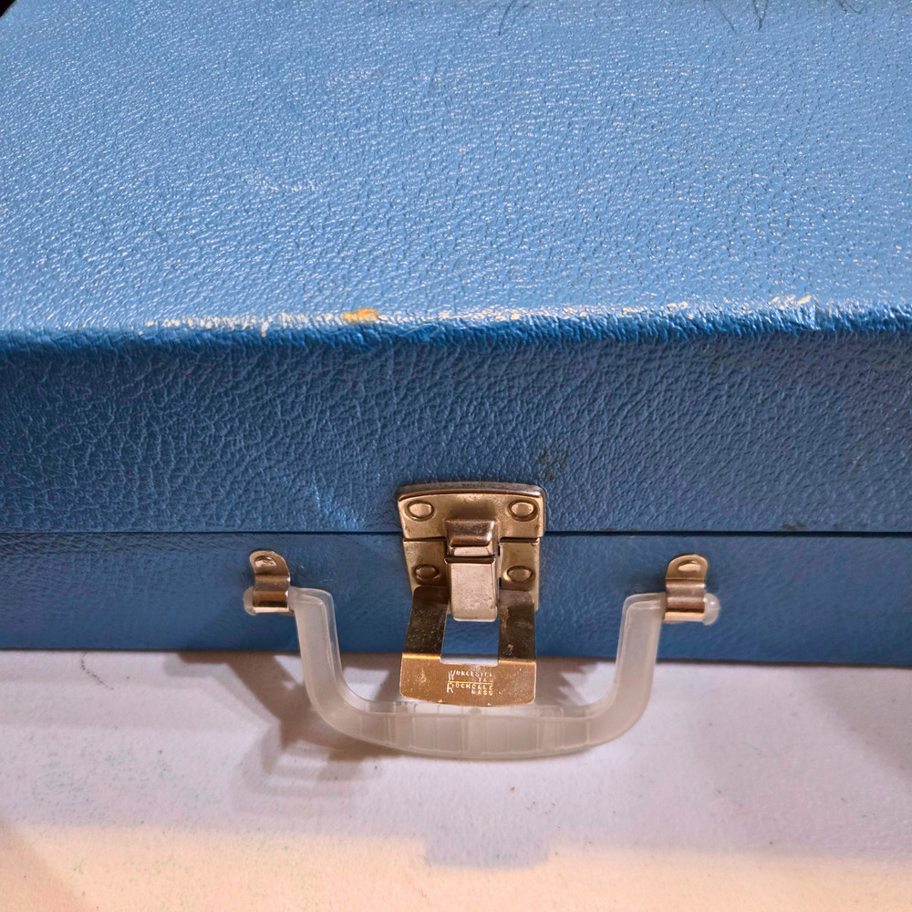 Vintage Sky Blue Imperial Party Time Solid State Small Record Player