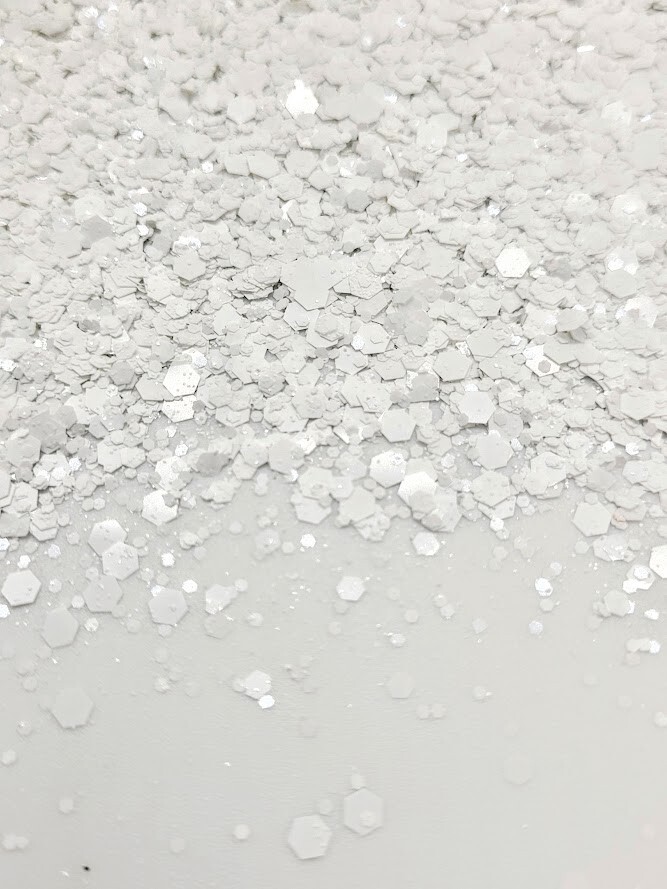Holographic Chunky White Glitter - Snowflake 3 oz.