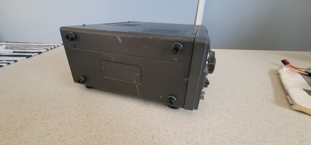 KENWOOD TS 180 SSB TRANSCEIVER