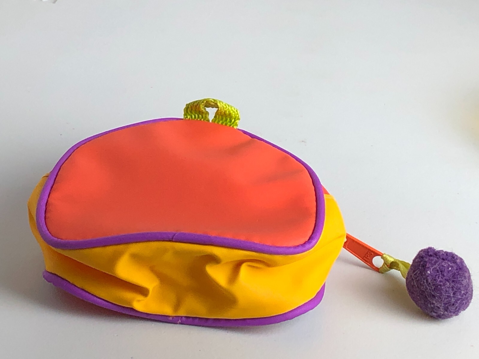 Vintage 90s Disney Hunchback of Notre Dame Esmeralda coin purse HTF