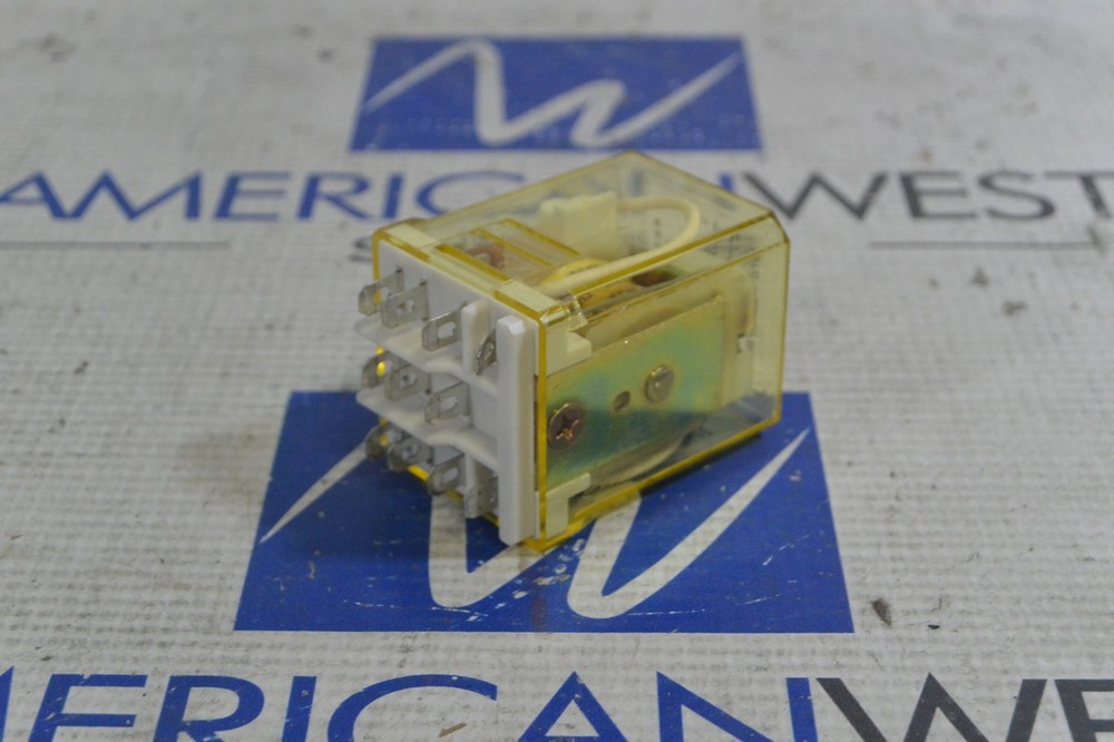 IDEC RR3B-UL ICE CUBE RELAY DC24V RR3B-UL