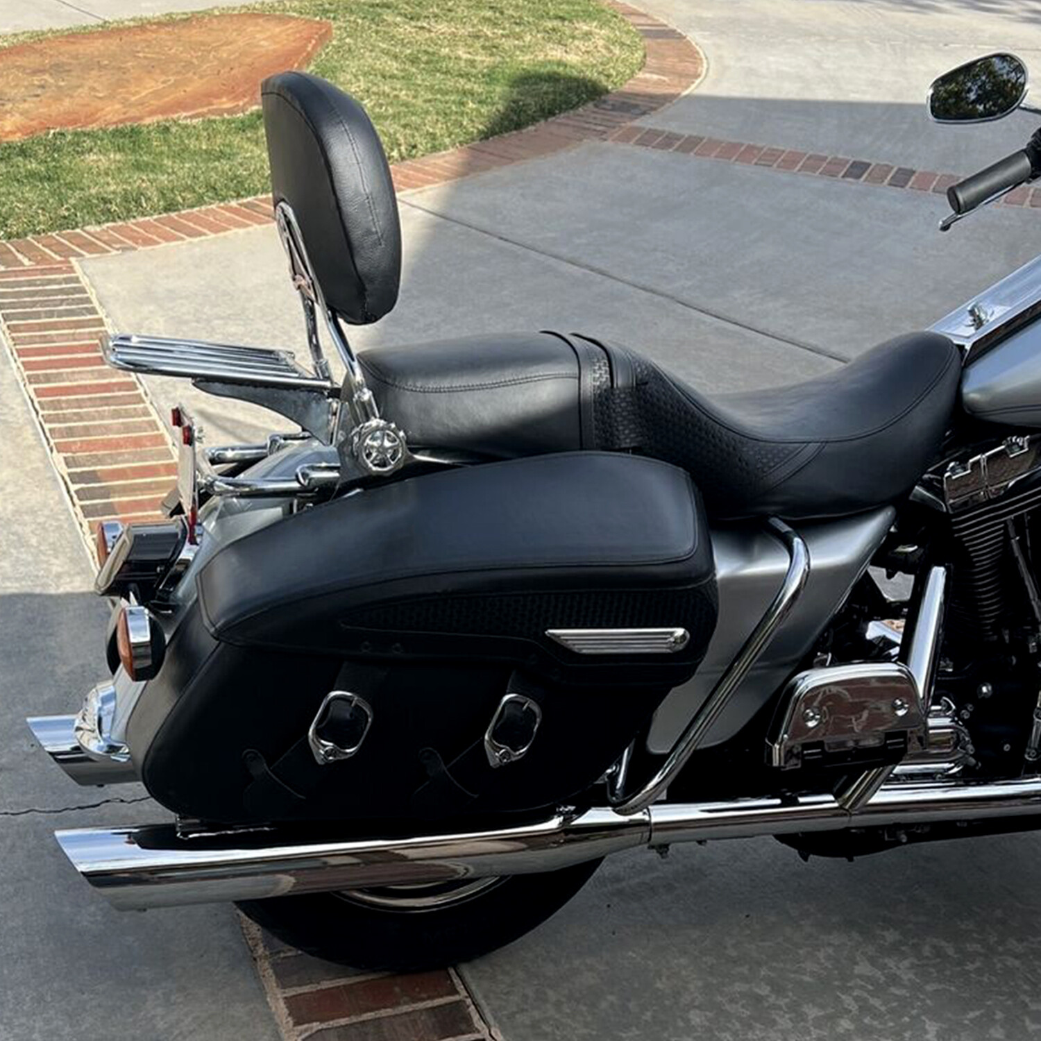 For 97-08 Harley Road King Electra Glide Adjustable Sissy Bar Backrest w/Rack