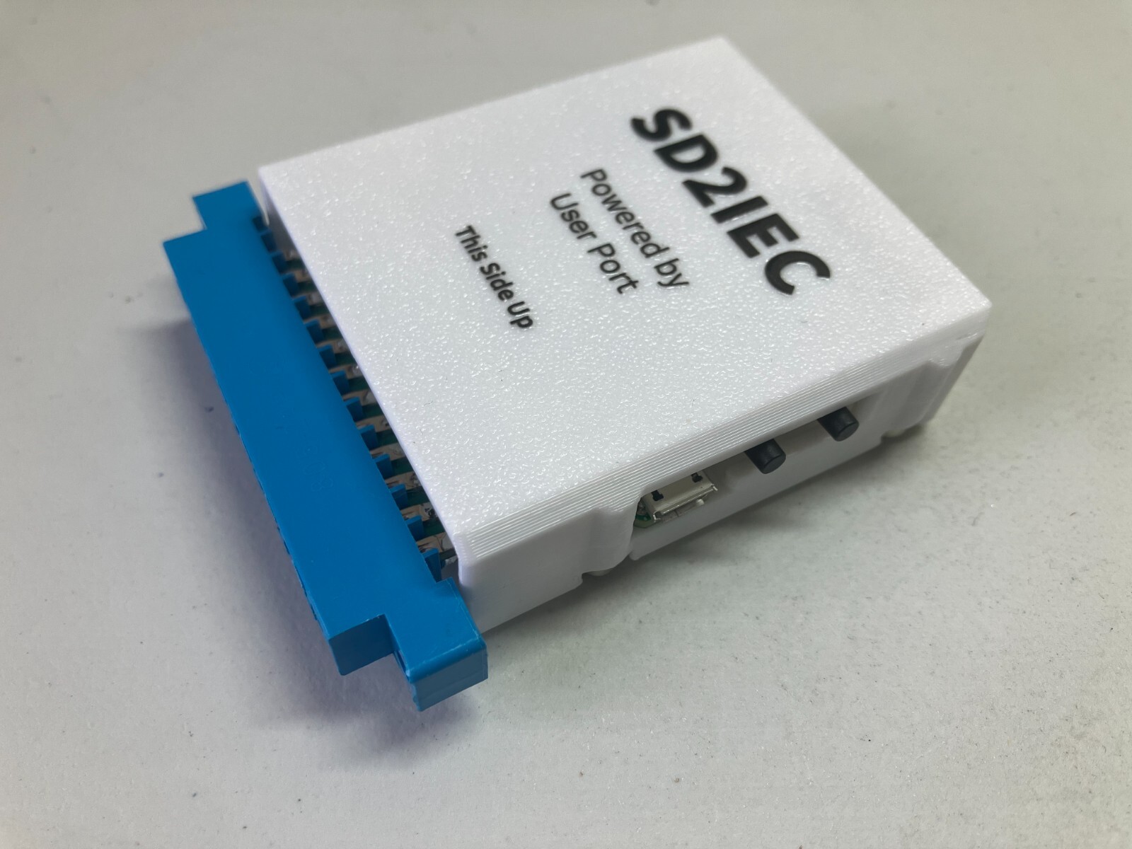 Commodore 64 Micro SD Card Reader SD2IEC Powered By User Port