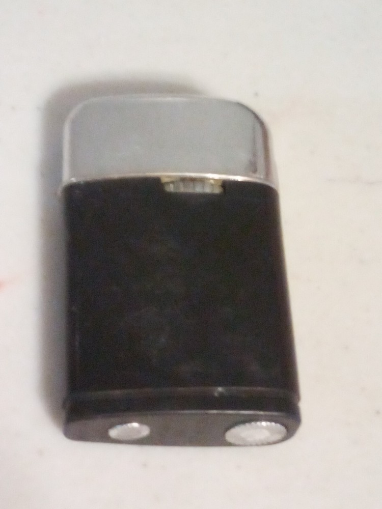 Vintage Ronson Black Flip Top Lighter Untested E51