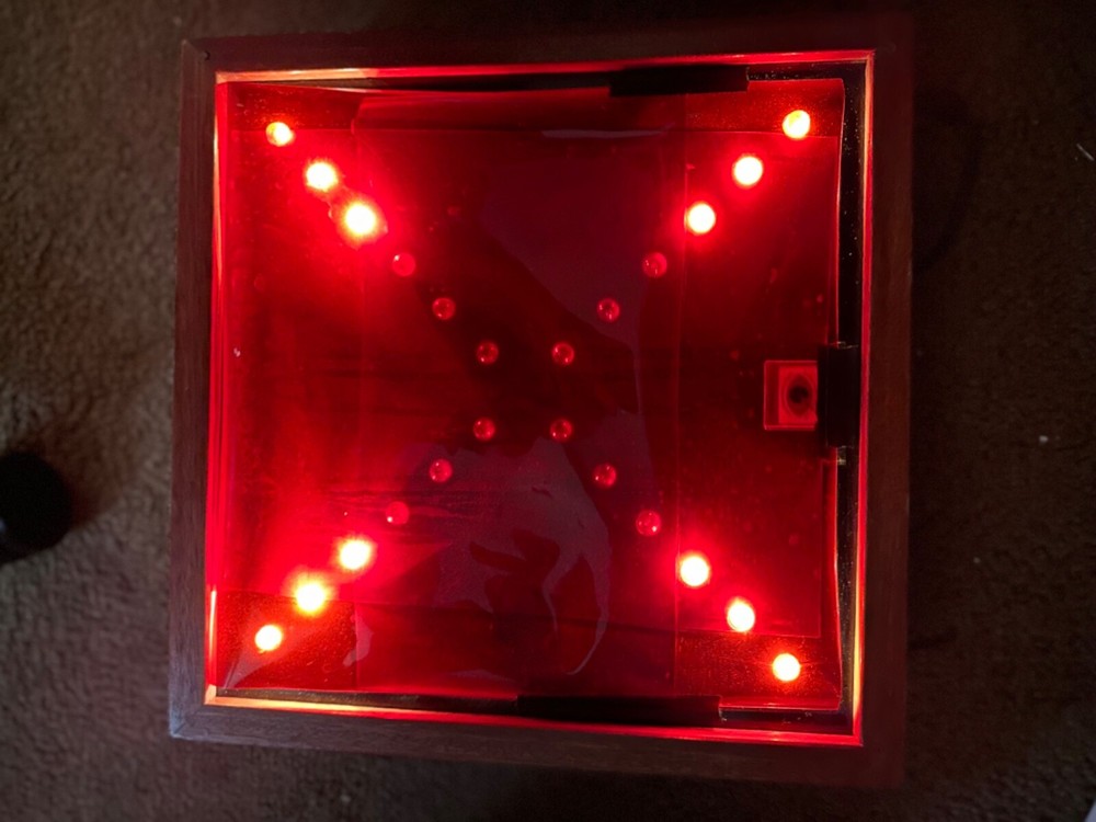 OCUTRON OCULAR FIXATION LIGHT