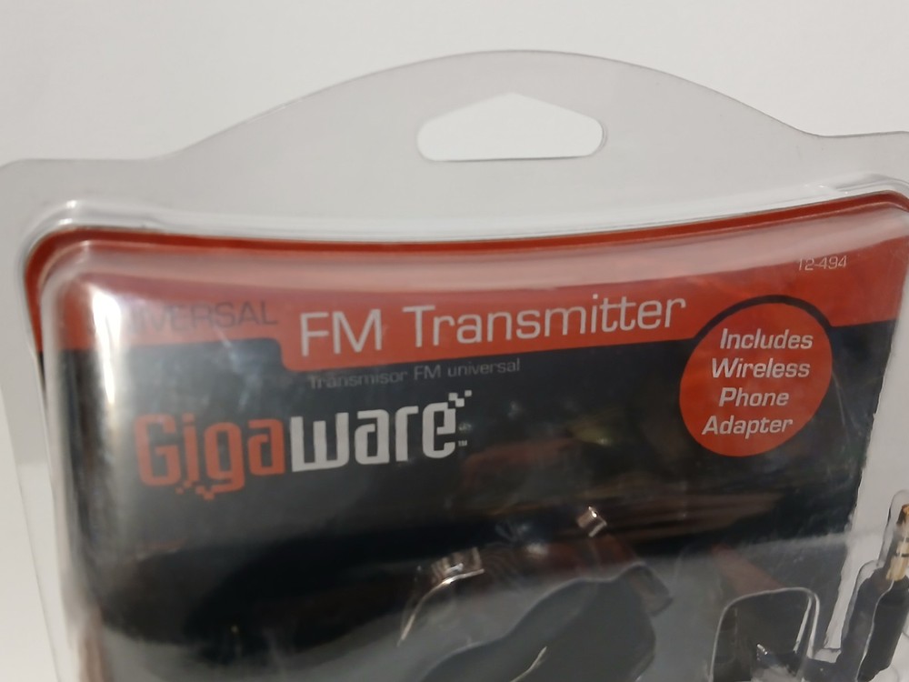 Gigaware FM Transmitter NEW! 12-494 12VDC plug - 3.5mm plug - Autoscan