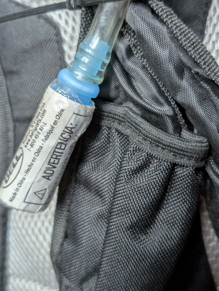 Bell Hydration Pack 2 Liter Bladder Backpack Red Black New Hiking Water Pack