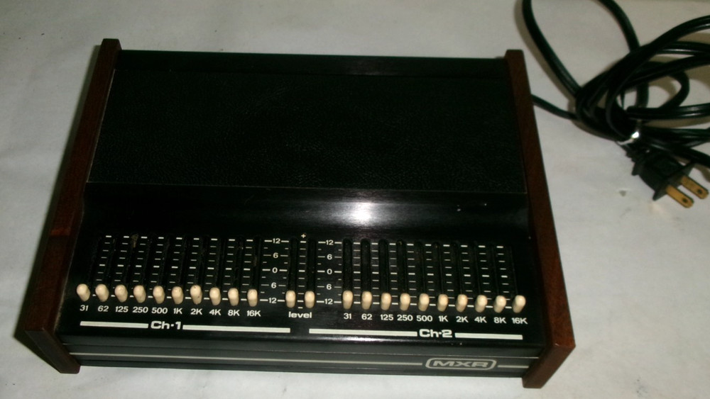 MXR 10 Band Stereo Graphic Equalizer 114 tested