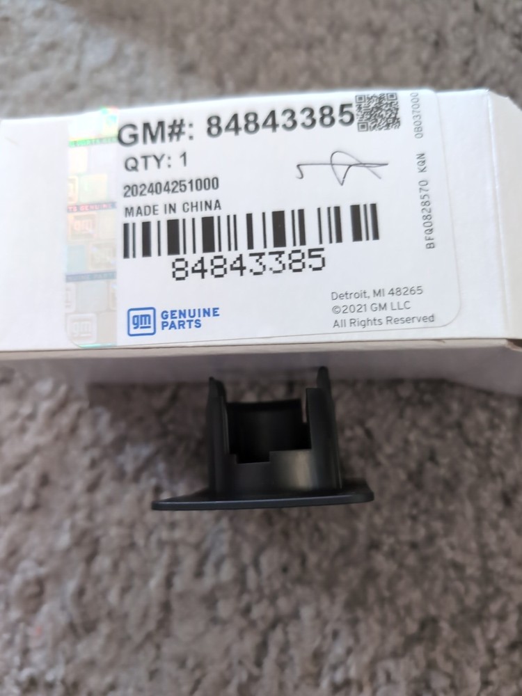 Genuine GM Park Sensor Bracket 84843385