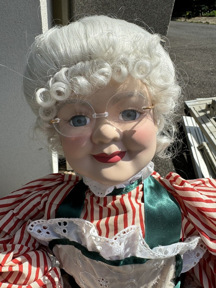 Haunted Doll Mrs Claus
