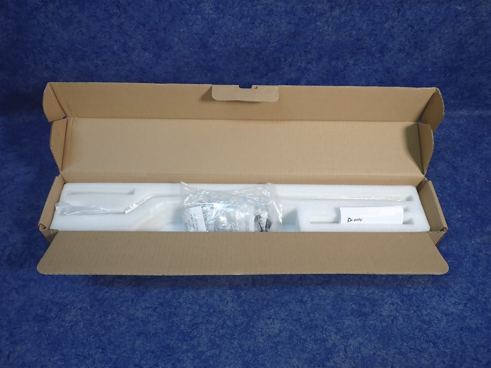 Polycom 2215-69381-001 Poly VESA Mounting Kit R30 (I4)