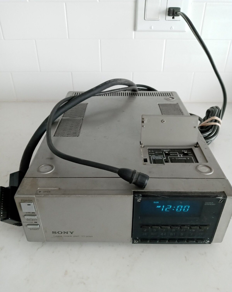 Vintage Programmable Betamax Portable Tuner Timer Unit Sony TT-2000 Untested