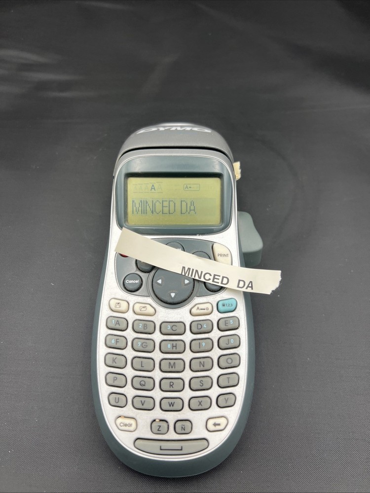 DYMO LabelManager 160 Handheld Label Maker – Works – Includes Sample Label Tape