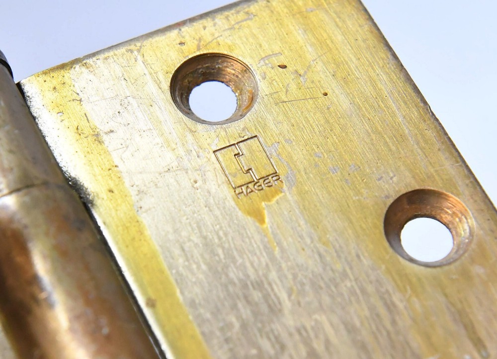 LARGE SINGLE HAGER BRASS BRASS HINGE 5 x 4 1/2