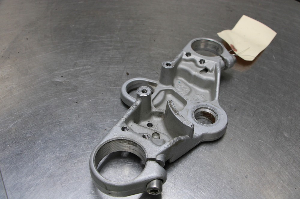 98-04 TRIUMPH SPRINT Upper Triple Tree Clamp