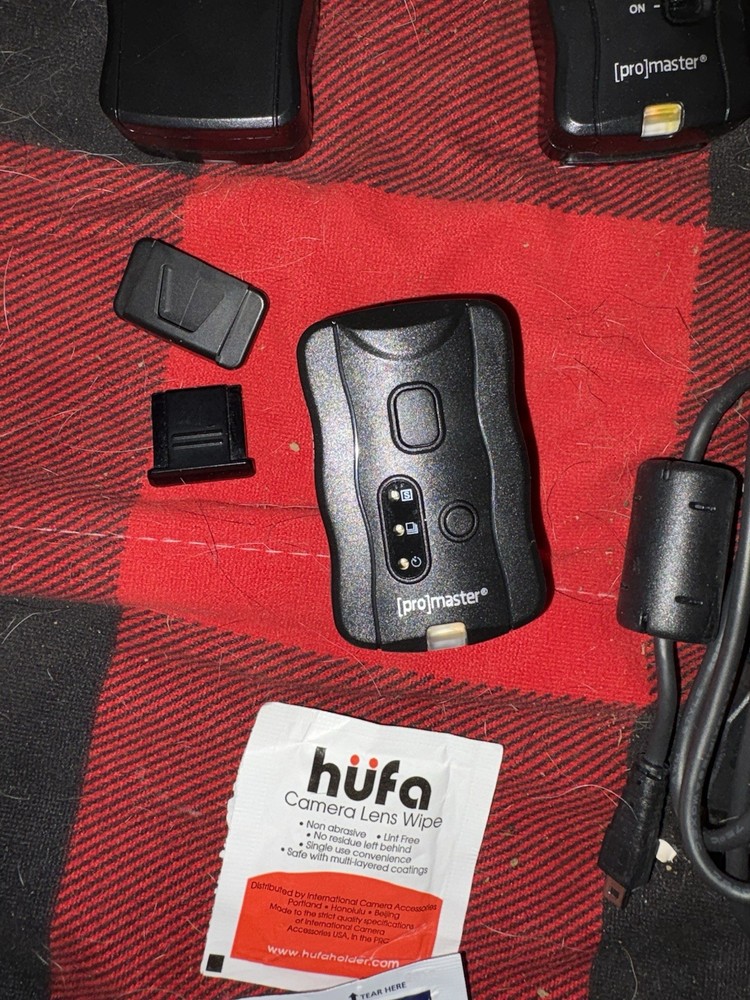 Promaster Remote Camera & Flash Trigger System 2With Flash And All Cords