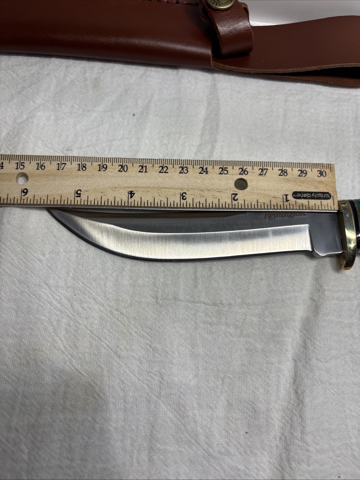 Remington Hunting Knife Fixed Blade Stacked Leather Handle Leather Sheath R15722