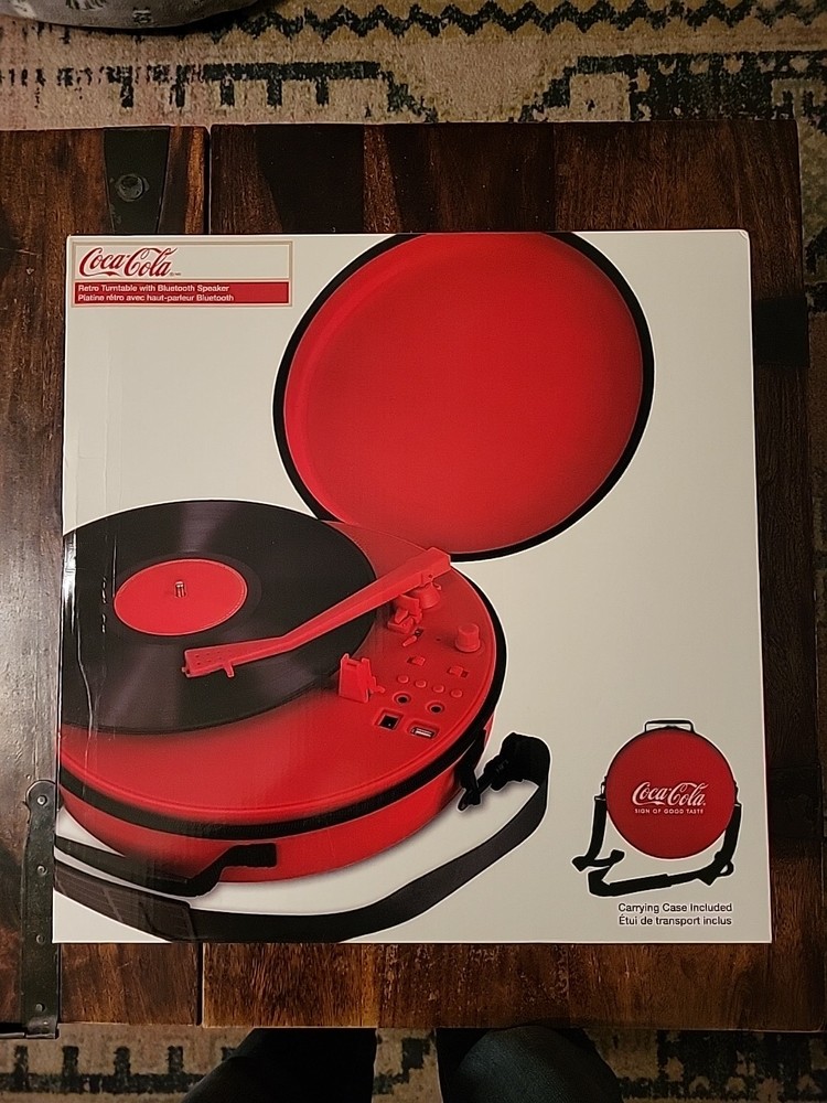 NEW Coca-Cola Turntable Bluetooth Speaker Record Player & Carrying Case SEALED