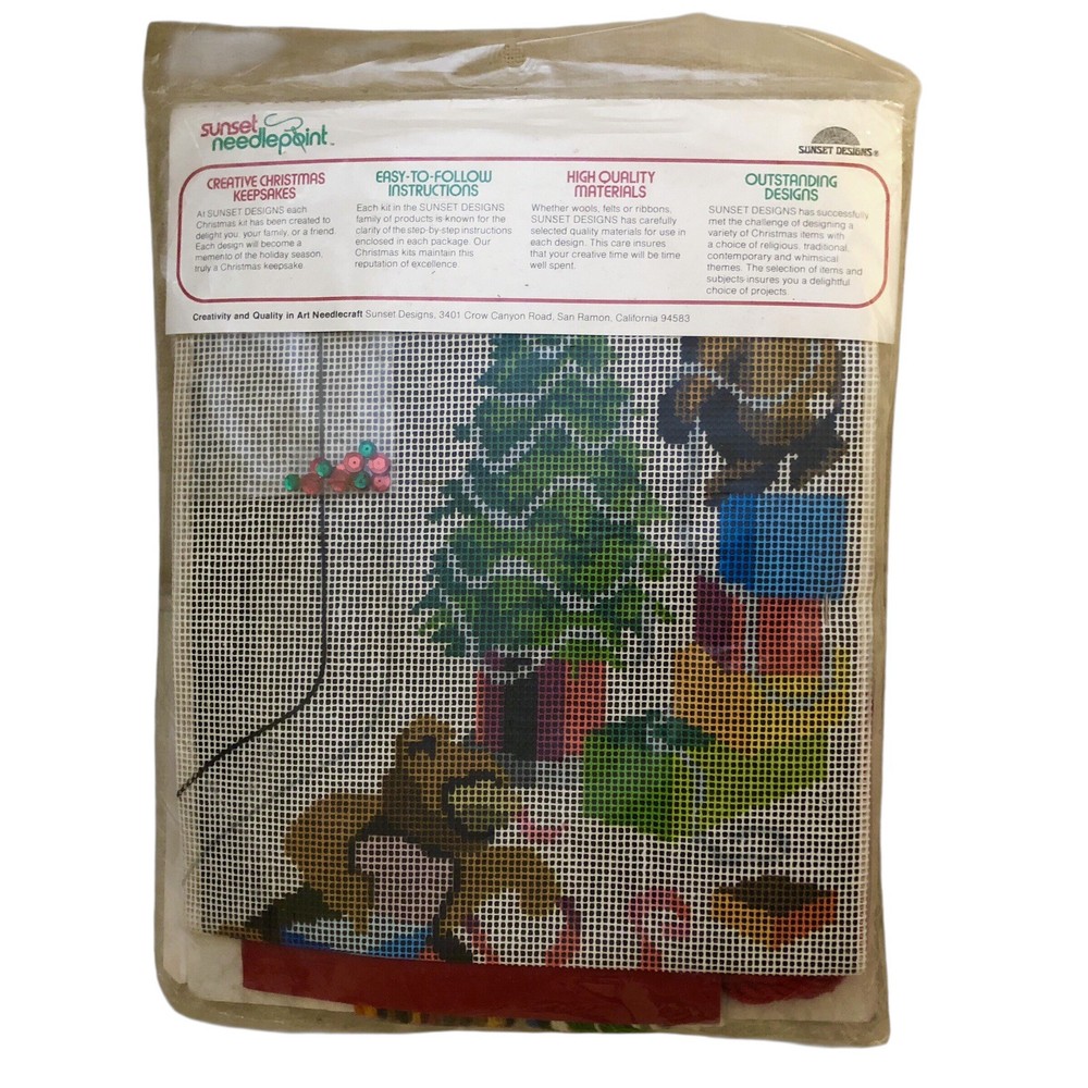 Sunset Needlepoint Stocking Kit 1978 Jingles Trims a Tree Bears 18" Opened Read
