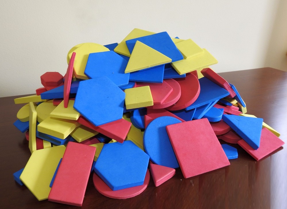 MORE THAN 260 PIECES--Colored Foam Shapes, Teach Math-Geometry-Designs-Patterns