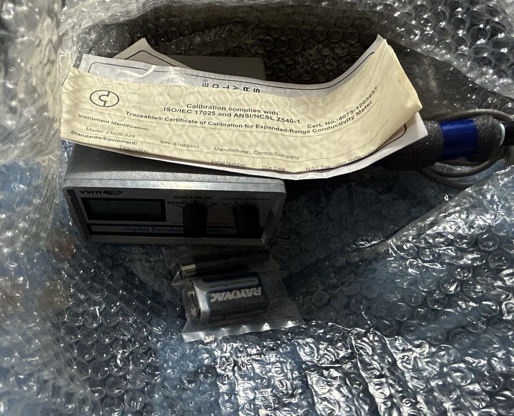 NEW!!VWR 23226-523 Traceable Expanded Range Conductivity Meter