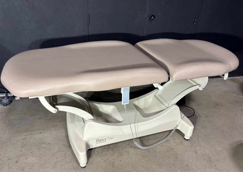 Midmark Ritter 244 Exam Table powered High-Low Bariatric