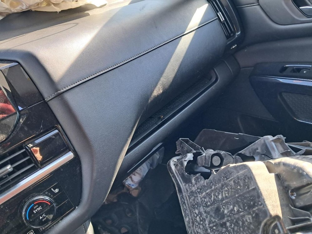 PATHFINDR 2022 Glove Box 4819302