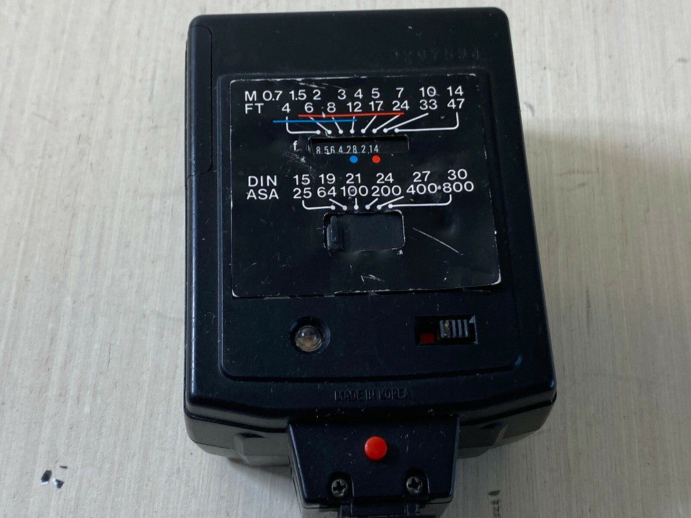 T7:Vivitar 225 Auto Electronic Camera Flash