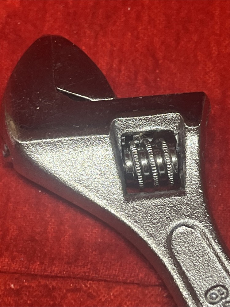 KOBALT 6" ADJUSTABLE WRENCH (27a)