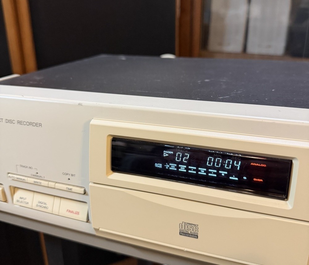 Fostex CR200 Compact Disc Recorder High Quality CD Player 1998 - Tested Great!