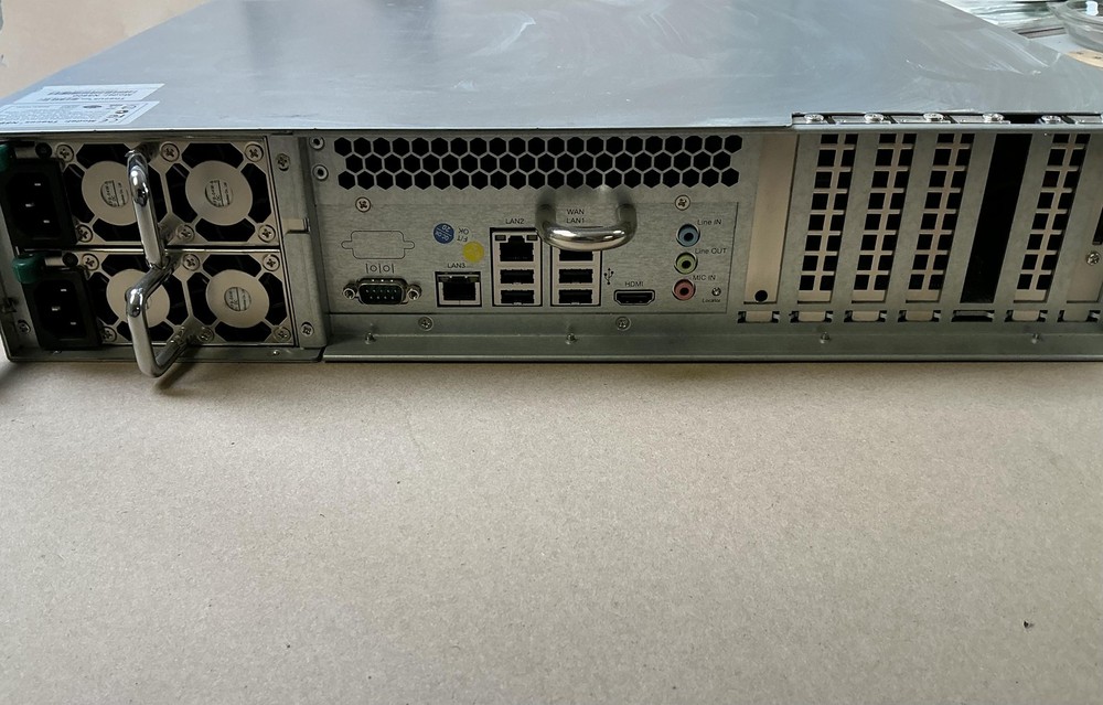 Thecus N8900V Modular SAN Array NAS 2U Rackmount Server Dual PSU Silver