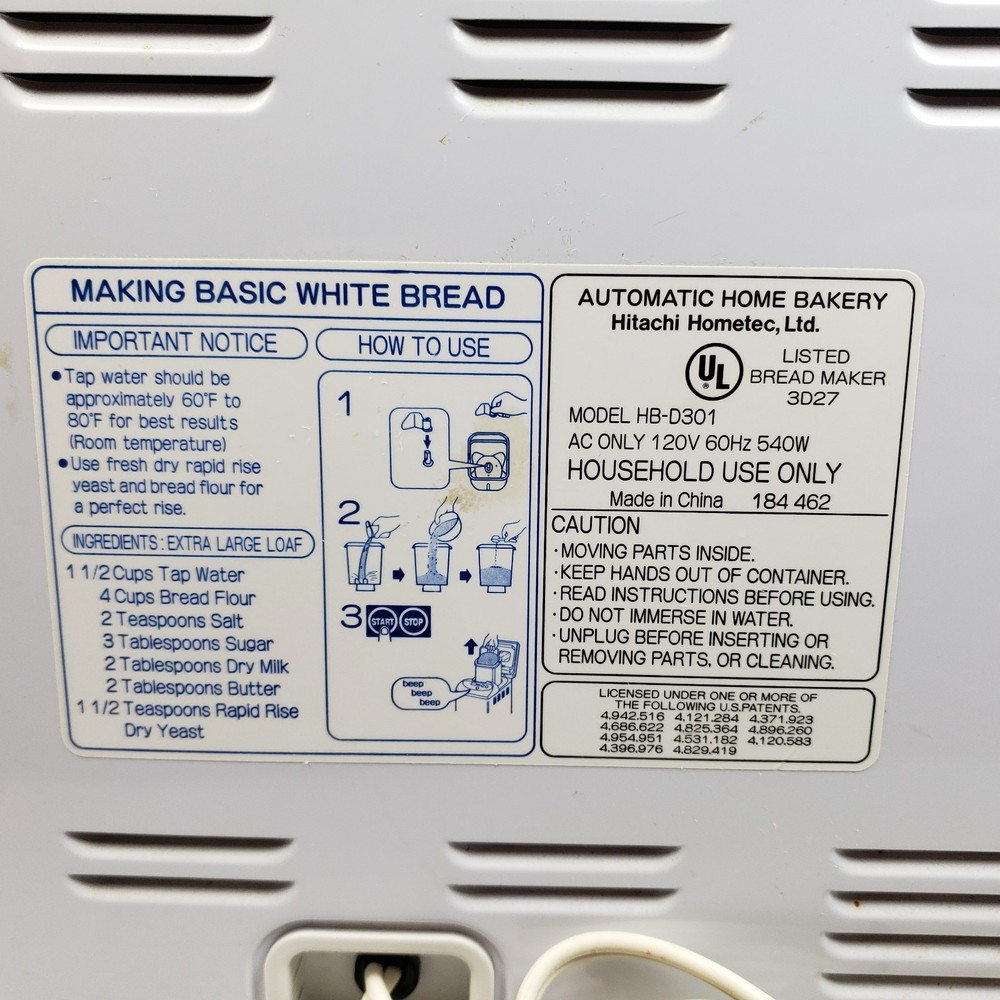 Hitachi HB-D301 Automatic Home Bakery White Bread Machine WORKING