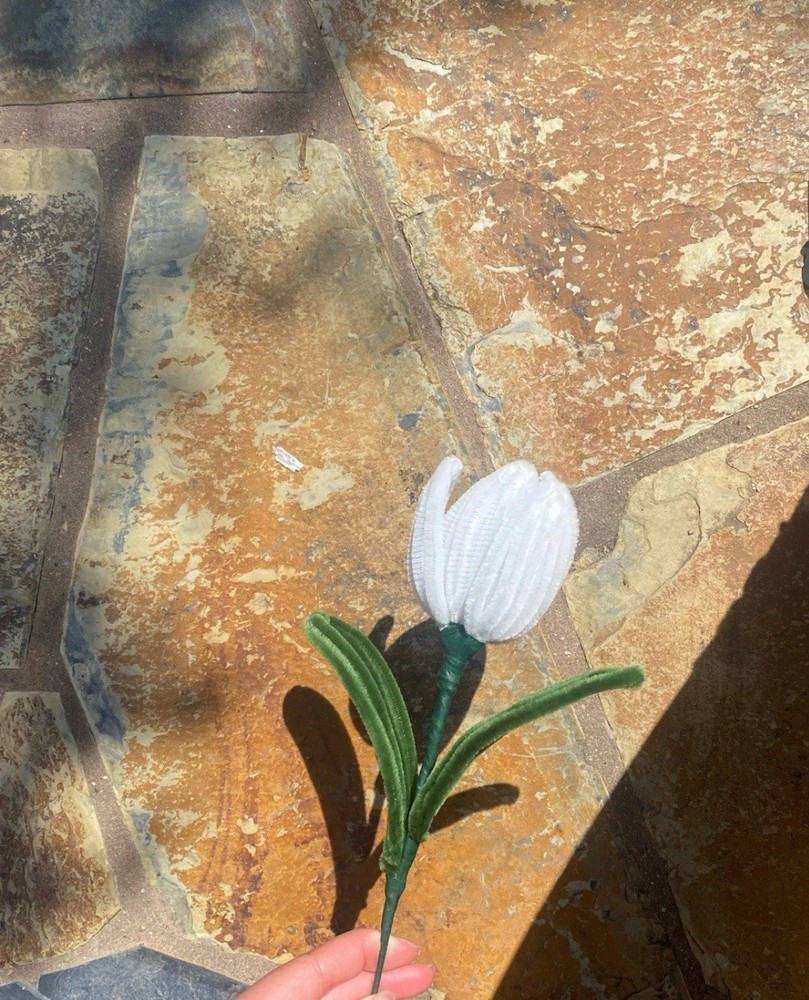 White Tulip Pipe Cleaner Flower