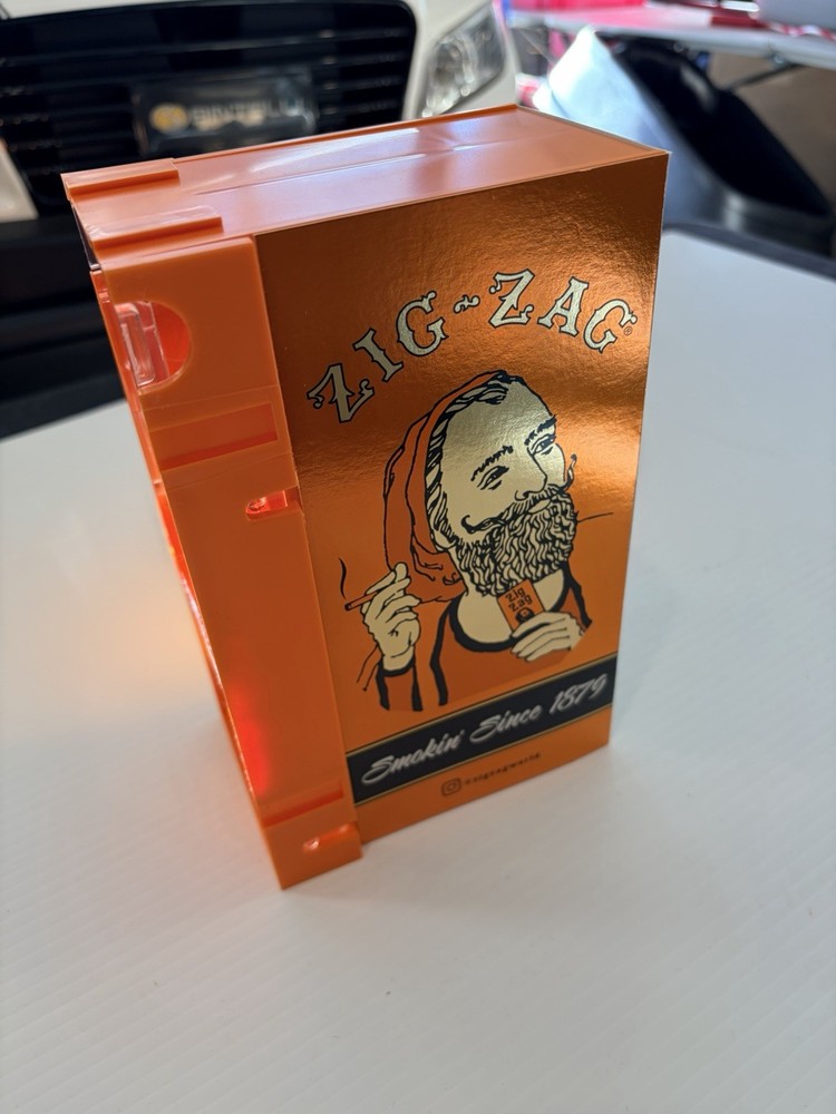 zig zag dispenser
