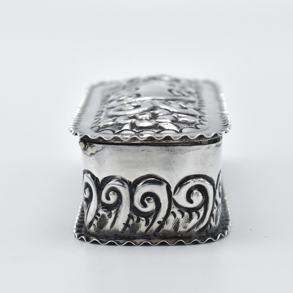 Antique Solid Silver Shaped Snuff Box victorian 1900 Repousse