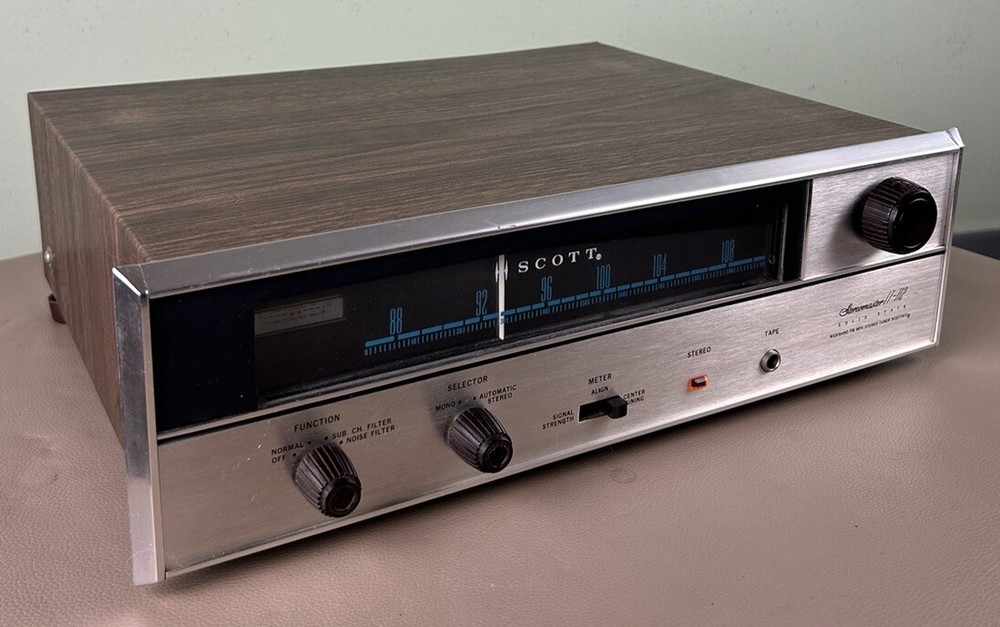 SCOTT LT-112 STEREO TUNER