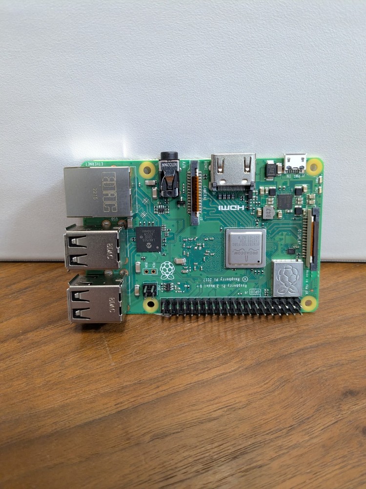 Bundle of 10 Raspberry Pi 3 Model B+