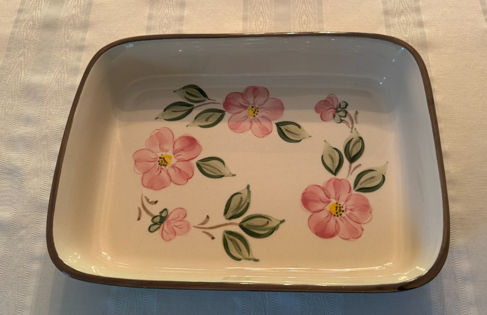 VINTAGE FRANCISCAN RECTANGULAR CASSEROLE DISH 11-1/4" X 8'