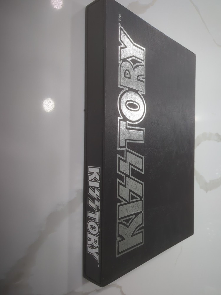 KISS Book KISSTORY USED Nice Ships Free DRGLAS