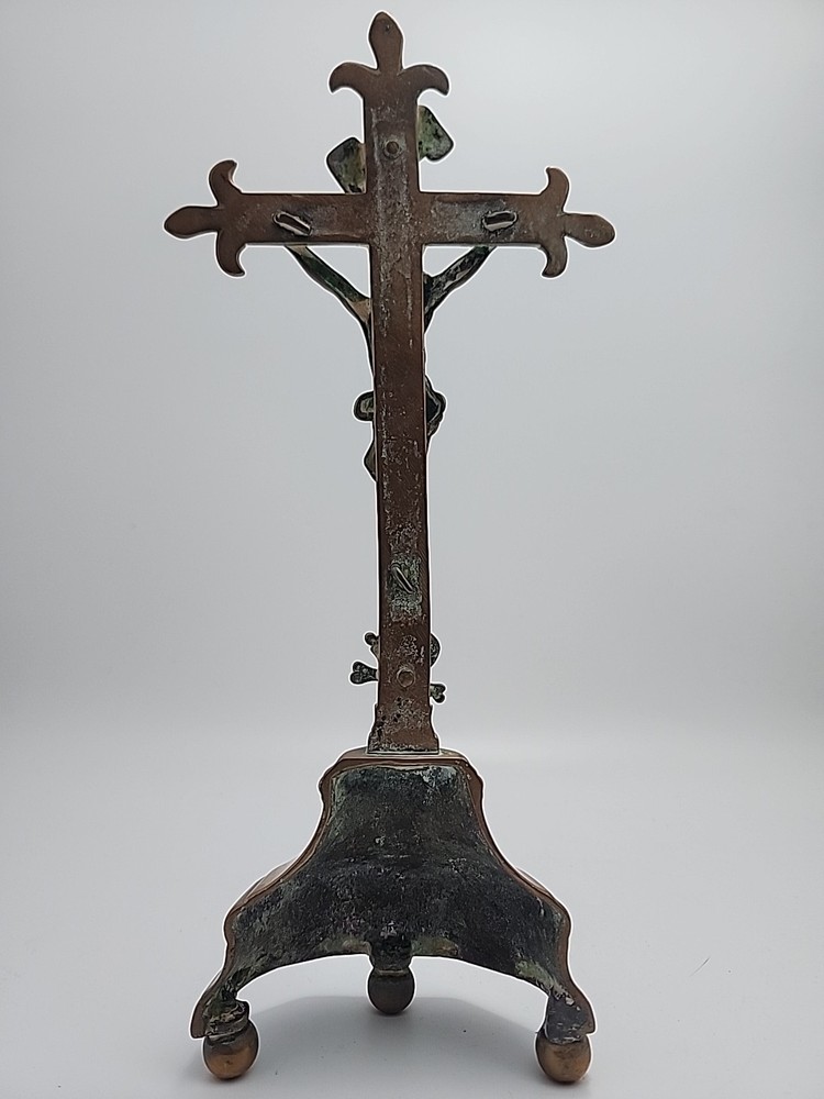 ☆ANTIQUE☆ BRASS RELIGIOUS CROSS